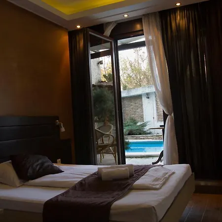 Guest house Senjak 4*