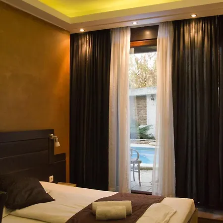 Senjak Guest house 4*